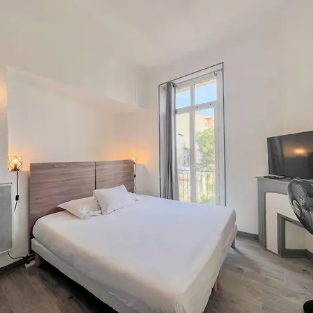 - Charming With Balcony