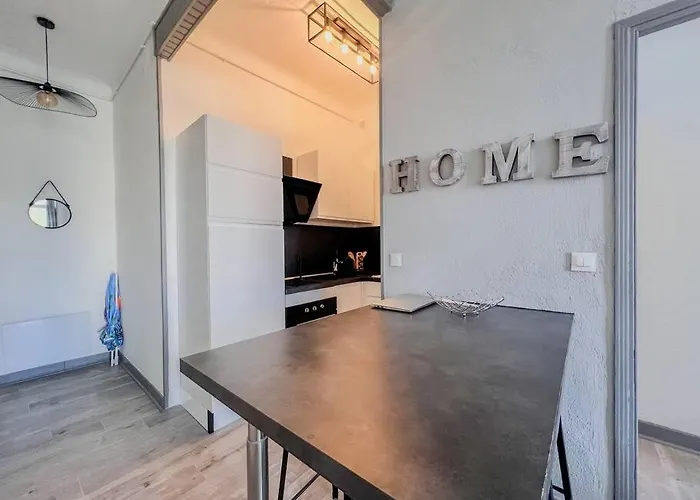 - Charming With Balcony *