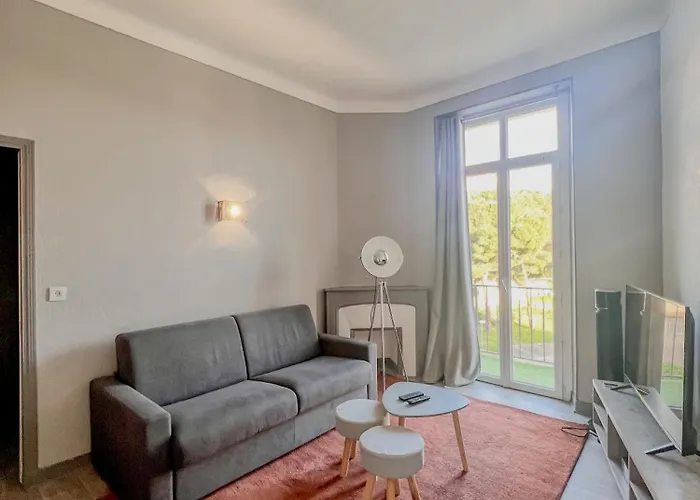 别墅 - Charming With Balcony 戛纳